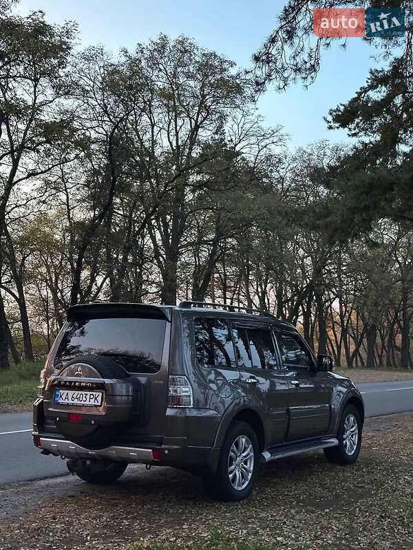 Позашляховик / Кросовер Mitsubishi Pajero Wagon 2013 в Черкасах фото 35 Позашляховик / Кросовер Mitsubishi Pajero Wagon 2013 в Черкасах