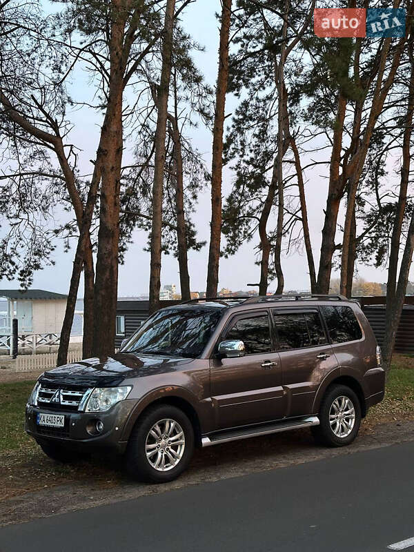 Позашляховик / Кросовер Mitsubishi Pajero Wagon 2013 в Черкасах фото 41 Позашляховик / Кросовер Mitsubishi Pajero Wagon 2013 в Черкасах