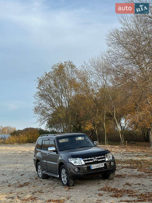 Позашляховик / Кросовер Mitsubishi Pajero Wagon 2013 в Черкасах фото 44 Позашляховик / Кросовер Mitsubishi Pajero Wagon 2013 в Черкасах