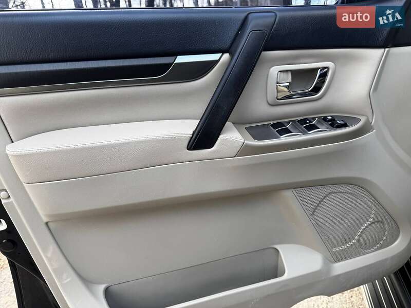 Позашляховик / Кросовер Mitsubishi Pajero Wagon 2008 в Охтирці фото 25 Позашляховик / Кросовер Mitsubishi Pajero Wagon 2008 в Охтирці