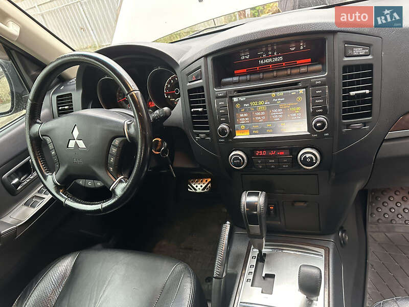 Позашляховик / Кросовер Mitsubishi Pajero Wagon 2013 в Черкасах фото 68 Позашляховик / Кросовер Mitsubishi Pajero Wagon 2013 в Черкасах