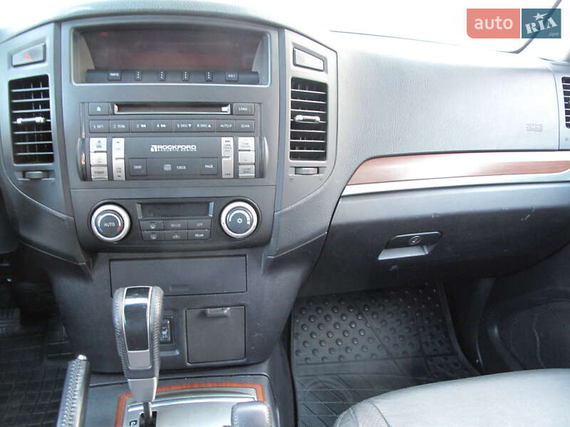 Внедорожник / Кроссовер Mitsubishi Pajero Wagon 2007 в Киеве фото 33 Внедорожник / Кроссовер Mitsubishi Pajero Wagon 2007 в Киеве