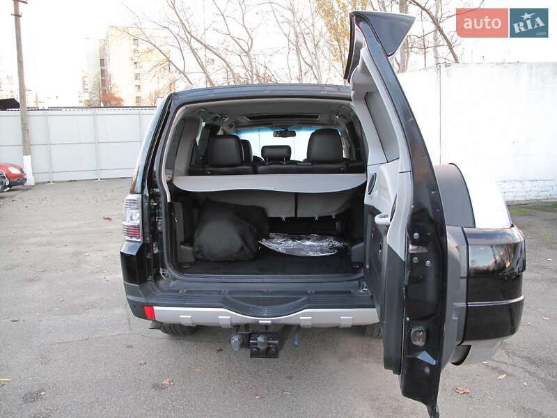 Внедорожник / Кроссовер Mitsubishi Pajero Wagon 2007 в Киеве фото 40 Внедорожник / Кроссовер Mitsubishi Pajero Wagon 2007 в Киеве