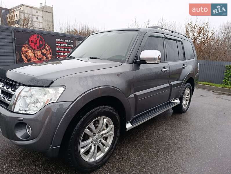 Позашляховик / Кросовер Mitsubishi Pajero Wagon 2013 в Харкові