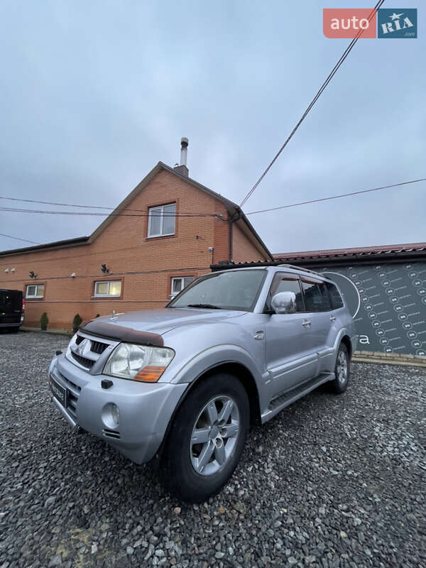 Mitsubishi Pajero Wagon 2006