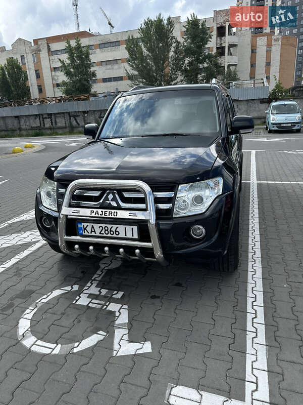 Mitsubishi Pajero Wagon 2008