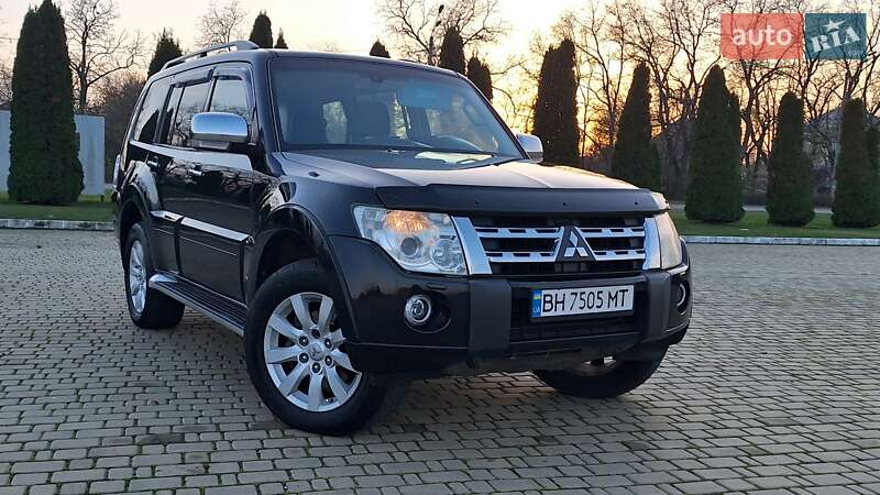 Внедорожник / Кроссовер Mitsubishi Pajero Wagon 2010 в Одессе