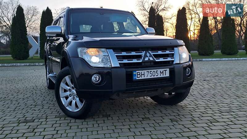 Внедорожник / Кроссовер Mitsubishi Pajero Wagon 2010 в Одессе