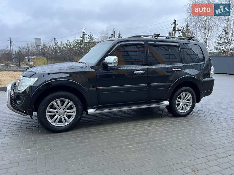 Внедорожник / Кроссовер Mitsubishi Pajero Wagon 2012 в Виннице