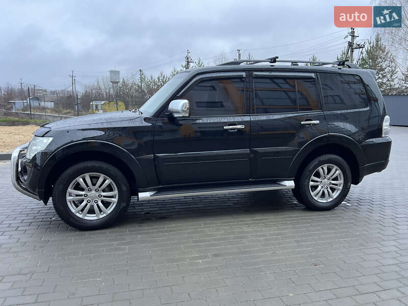 Внедорожник / Кроссовер Mitsubishi Pajero Wagon 2012 в Виннице