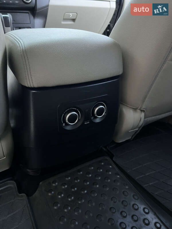 Внедорожник / Кроссовер Mitsubishi Pajero Wagon 2012 в Виннице