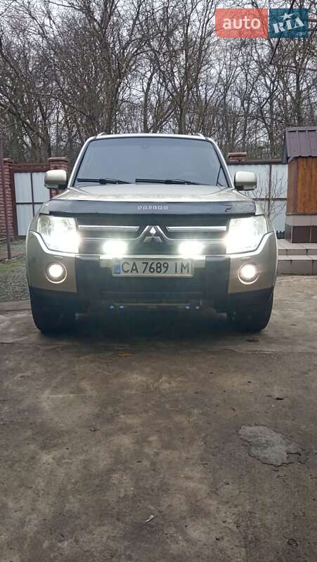 Внедорожник / Кроссовер Mitsubishi Pajero Wagon 2008 в Черновцах фото Внедорожник / Кроссовер Mitsubishi Pajero Wagon 2008 в Черновцах