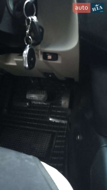 Внедорожник / Кроссовер Mitsubishi Pajero Wagon 2008 в Черновцах фото 28 Внедорожник / Кроссовер Mitsubishi Pajero Wagon 2008 в Черновцах