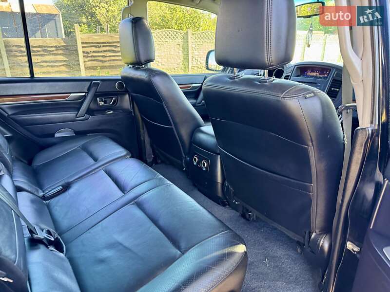 Внедорожник / Кроссовер Mitsubishi Pajero Wagon 2008 в Киеве фото 29 Внедорожник / Кроссовер Mitsubishi Pajero Wagon 2008 в Киеве