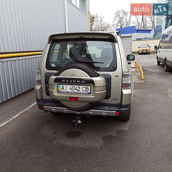 Внедорожник / Кроссовер Mitsubishi Pajero Wagon 2008 в Киеве