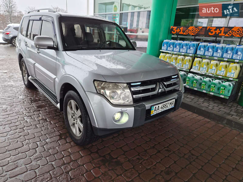Mitsubishi Pajero Wagon 2007