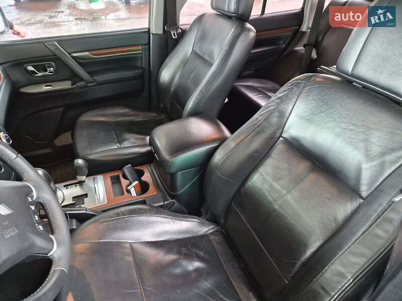 Внедорожник / Кроссовер Mitsubishi Pajero Wagon 2007 в Львове