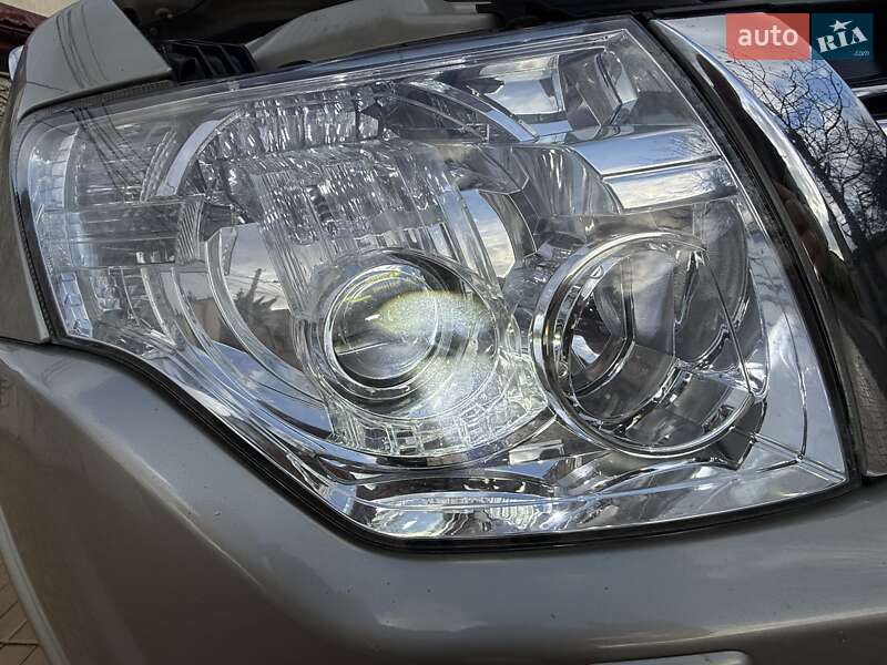 Позашляховик / Кросовер Mitsubishi Pajero Wagon 2013 в Одесі