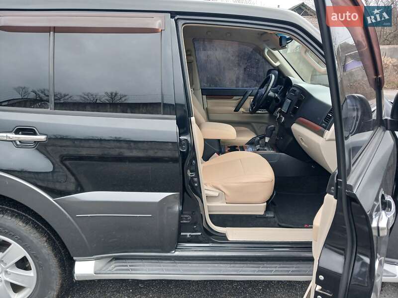 Позашляховик / Кросовер Mitsubishi Pajero Wagon 2007 в Глухові