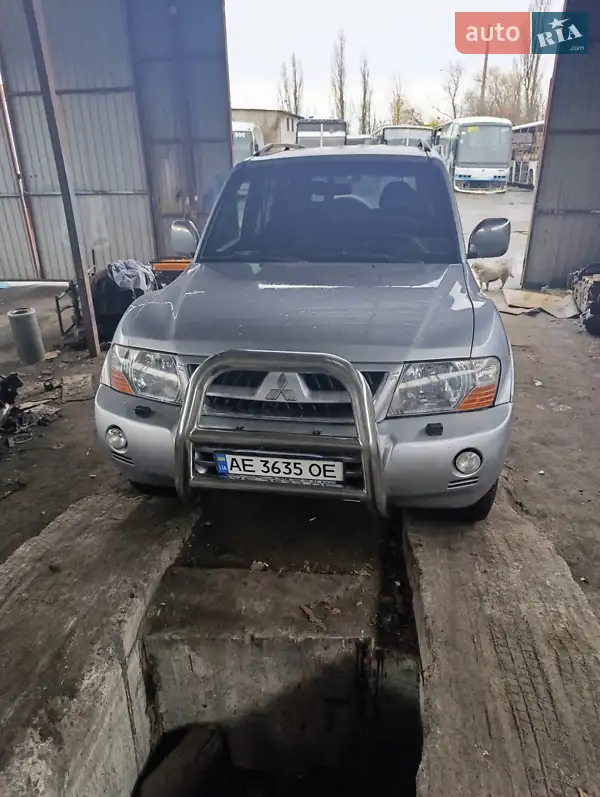 Mitsubishi Pajero Wagon