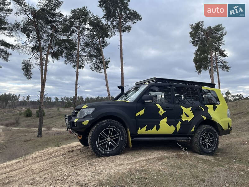 Позашляховик / Кросовер Mitsubishi Pajero Wagon 2010 в Черкасах