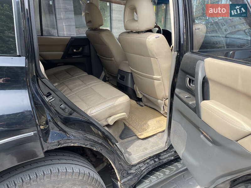 Внедорожник / Кроссовер Mitsubishi Pajero Wagon 2006 в Киеве