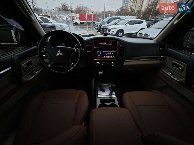 Позашляховик / Кросовер Mitsubishi Pajero Wagon 2010 в Харкові фото 17 Позашляховик / Кросовер Mitsubishi Pajero Wagon 2010 в Харкові