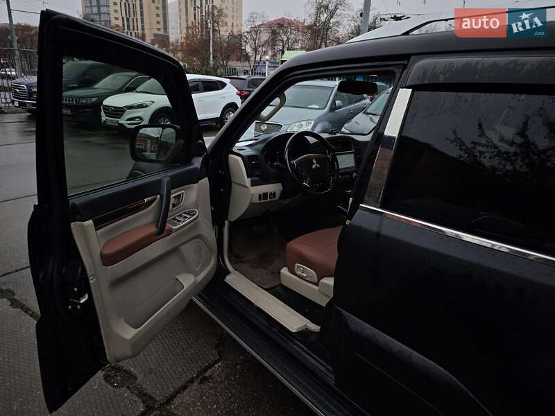 Позашляховик / Кросовер Mitsubishi Pajero Wagon 2010 в Харкові фото 21 Позашляховик / Кросовер Mitsubishi Pajero Wagon 2010 в Харкові