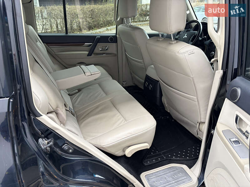 Позашляховик / Кросовер Mitsubishi Pajero Wagon 2007 в Харкові фото 10 Позашляховик / Кросовер Mitsubishi Pajero Wagon 2007 в Харкові