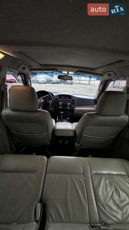 Позашляховик / Кросовер Mitsubishi Pajero Wagon 2008 в Харкові фото 17 Позашляховик / Кросовер Mitsubishi Pajero Wagon 2008 в Харкові