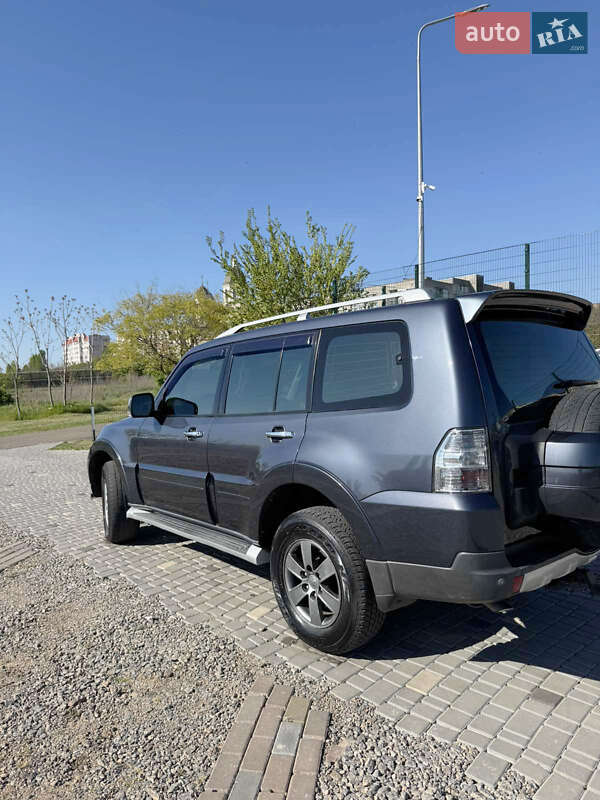 Внедорожник / Кроссовер Mitsubishi Pajero Wagon 2008 в Южном фото 5 Внедорожник / Кроссовер Mitsubishi Pajero Wagon 2008 в Южном