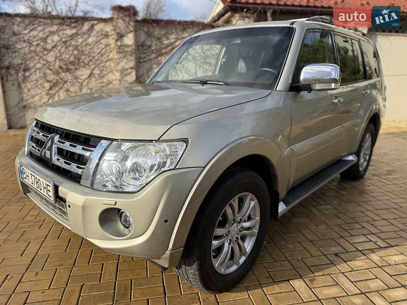 Внедорожник / Кроссовер Mitsubishi Pajero Wagon 2013 в Одессе фото 7 Внедорожник / Кроссовер Mitsubishi Pajero Wagon 2013 в Одессе