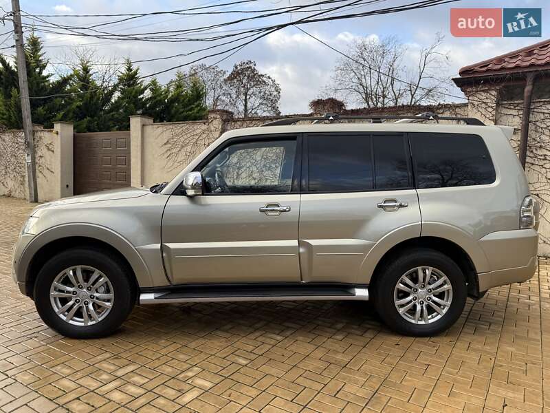 Внедорожник / Кроссовер Mitsubishi Pajero Wagon 2013 в Одессе фото 8 Внедорожник / Кроссовер Mitsubishi Pajero Wagon 2013 в Одессе