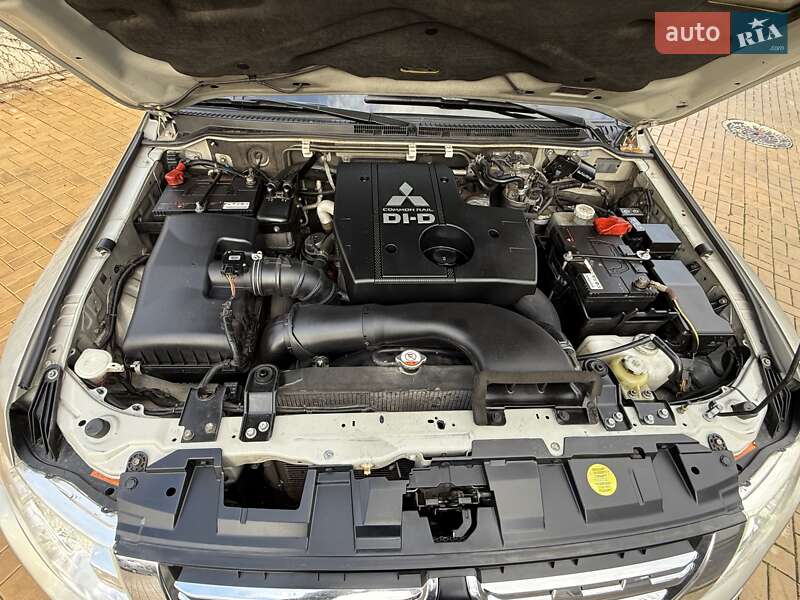 Внедорожник / Кроссовер Mitsubishi Pajero Wagon 2013 в Одессе фото 21 Внедорожник / Кроссовер Mitsubishi Pajero Wagon 2013 в Одессе