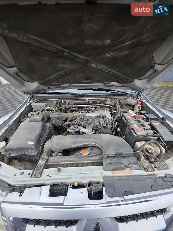 Позашляховик / Кросовер Mitsubishi Pajero Wagon 2007 в Хмельницькому фото 11 Позашляховик / Кросовер Mitsubishi Pajero Wagon 2007 в Хмельницькому