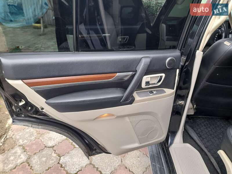 Внедорожник / Кроссовер Mitsubishi Pajero Wagon 2008 в Ивано-Франковске