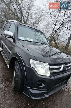 Позашляховик / Кросовер Mitsubishi Pajero Wagon 2008 в Шостці