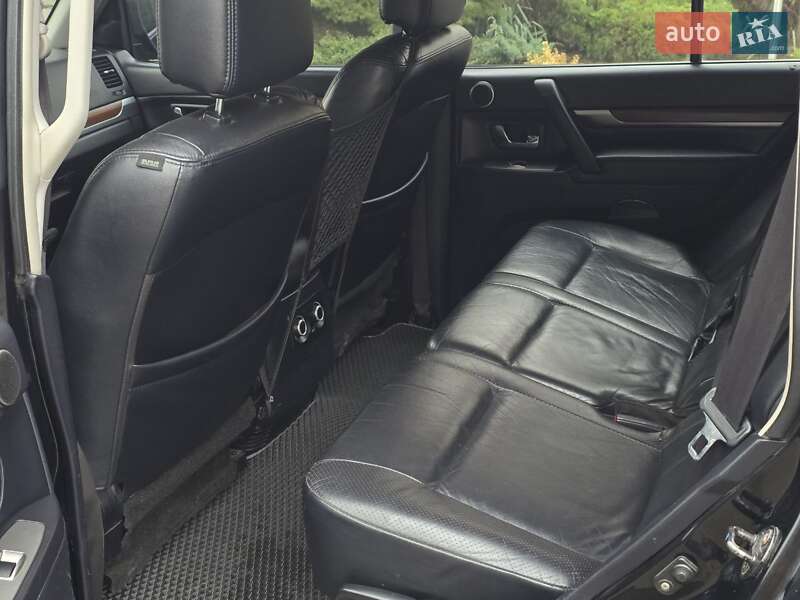 Внедорожник / Кроссовер Mitsubishi Pajero Wagon 2007 в Тернополе