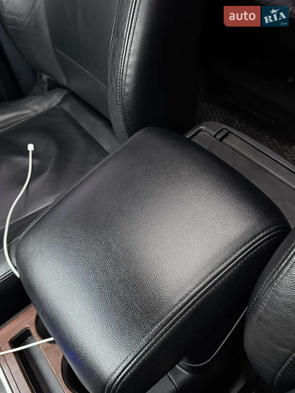 Позашляховик / Кросовер Mitsubishi Pajero Wagon 2008 в Кривому Розі