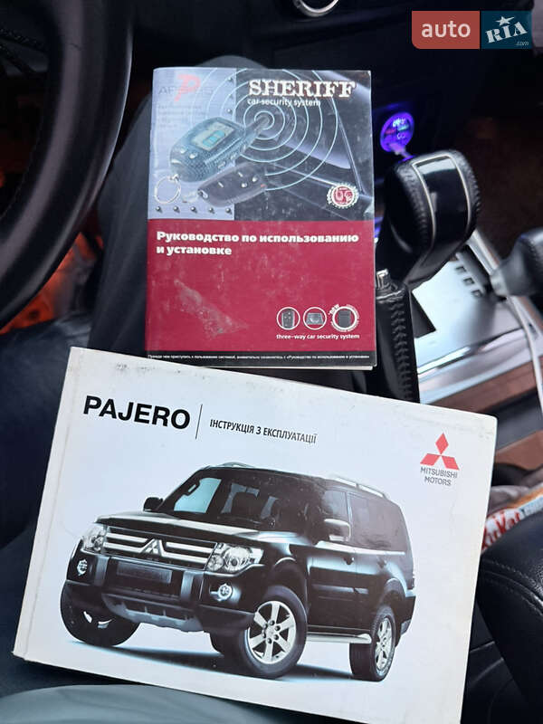 Позашляховик / Кросовер Mitsubishi Pajero Wagon 2008 в Кривому Розі