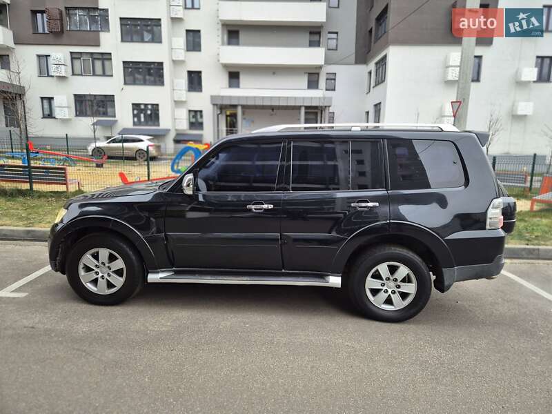 Внедорожник / Кроссовер Mitsubishi Pajero Wagon 2007 в Харькове фото 5 Внедорожник / Кроссовер Mitsubishi Pajero Wagon 2007 в Харькове