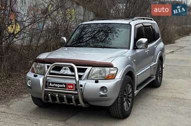 Внедорожник / Кроссовер Mitsubishi Pajero Wagon 2006 в Киеве