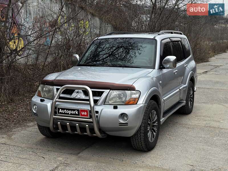 Mitsubishi Pajero Wagon 2006