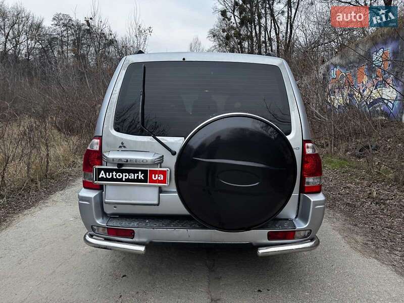 Внедорожник / Кроссовер Mitsubishi Pajero Wagon 2006 в Киеве фото 7 Внедорожник / Кроссовер Mitsubishi Pajero Wagon 2006 в Киеве