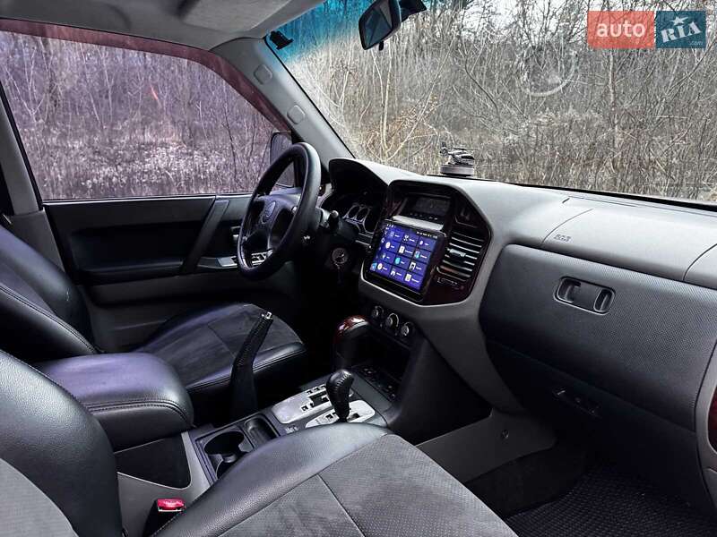 Внедорожник / Кроссовер Mitsubishi Pajero Wagon 2006 в Киеве фото 38 Внедорожник / Кроссовер Mitsubishi Pajero Wagon 2006 в Киеве