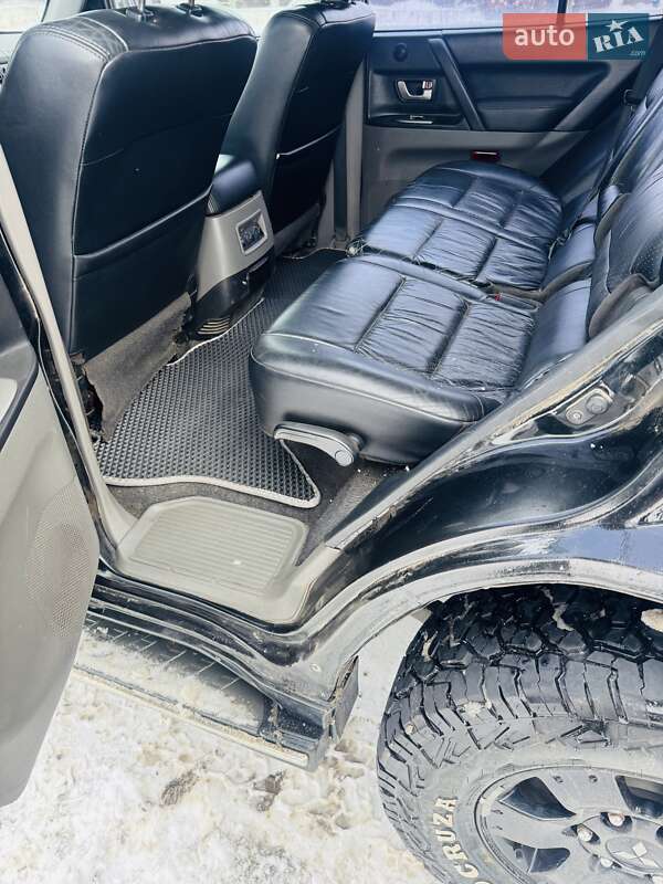 Позашляховик / Кросовер Mitsubishi Pajero Wagon 2003 в Харкові