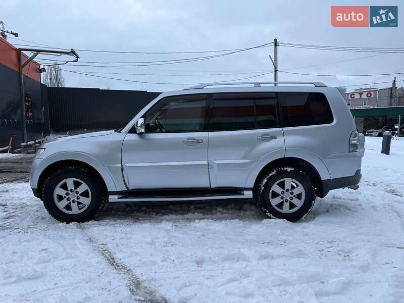 Внедорожник / Кроссовер Mitsubishi Pajero Wagon 2007 в Харькове