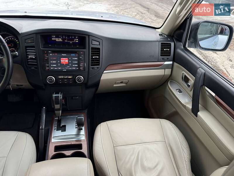 Внедорожник / Кроссовер Mitsubishi Pajero Wagon 2007 в Харькове