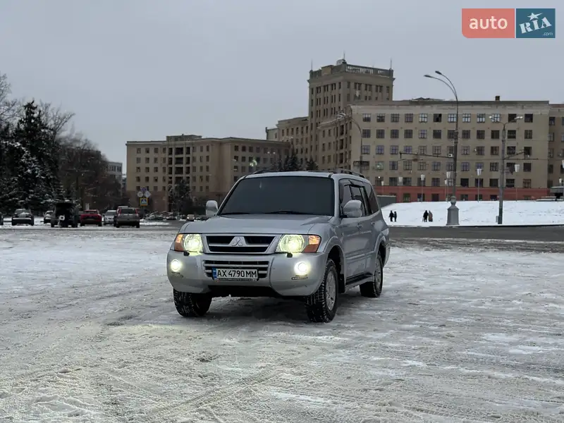 Mitsubishi Pajero Wagon