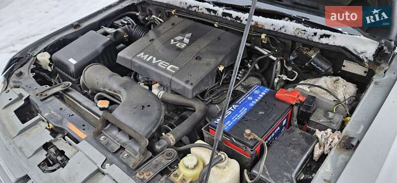 Позашляховик / Кросовер Mitsubishi Pajero Wagon 2008 в Дніпрі